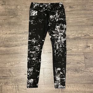 Alo airbrush leggings black zebra size M